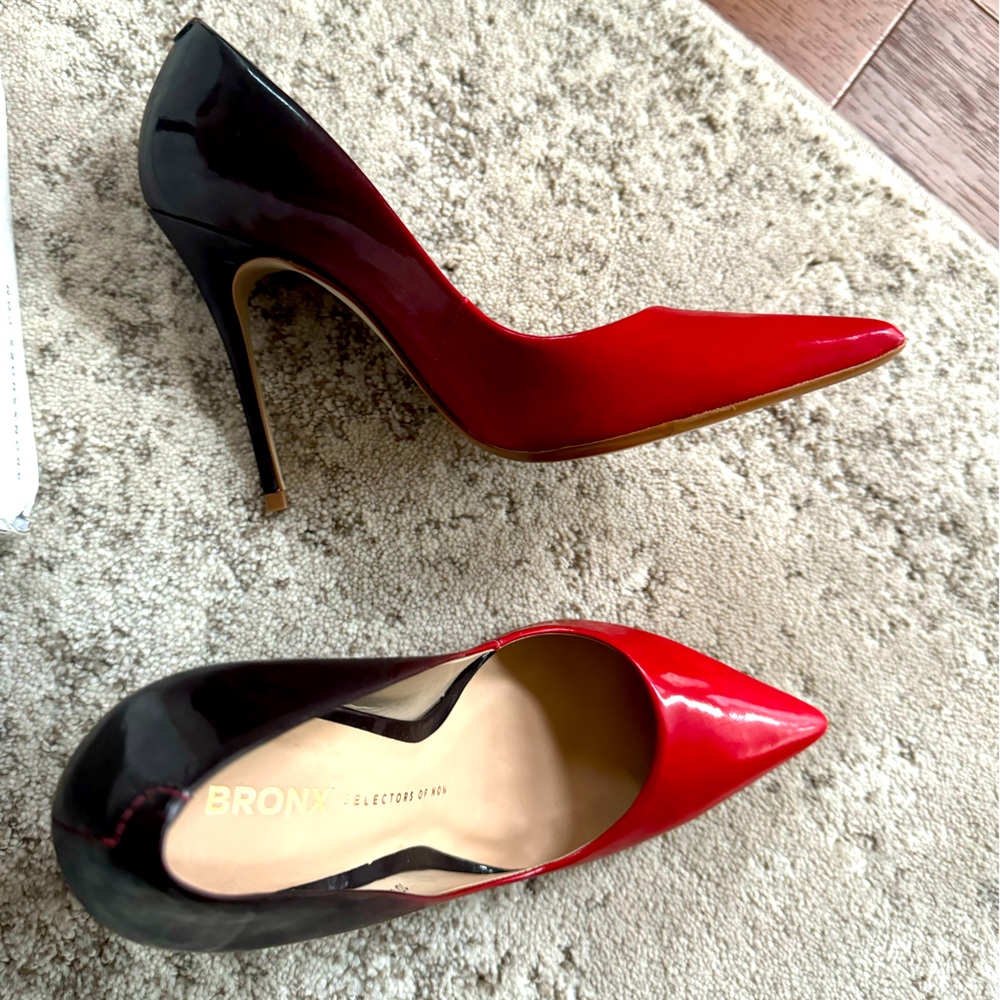Beautiful ombré heels in leather. New with original box. Size 37EU/7US